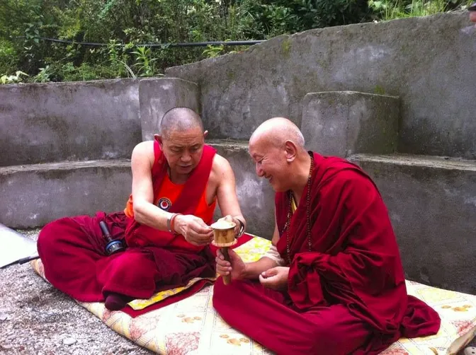 Garchen Rinpoche junto a Nubpa Rinpoche