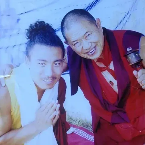 Drupön Lama Dorje con Garchen Rinpoche despues de terminar su retiro